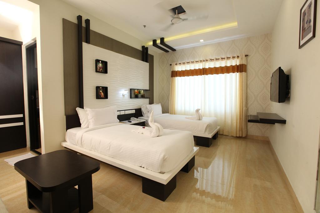 Mmr Gardens Hotel Madurai Buitenkant foto