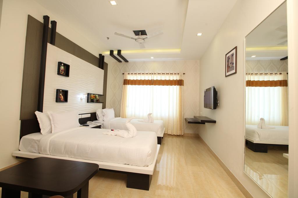 Mmr Gardens Hotel Madurai Buitenkant foto