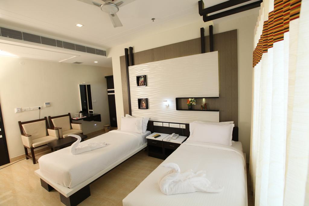Mmr Gardens Hotel Madurai Buitenkant foto