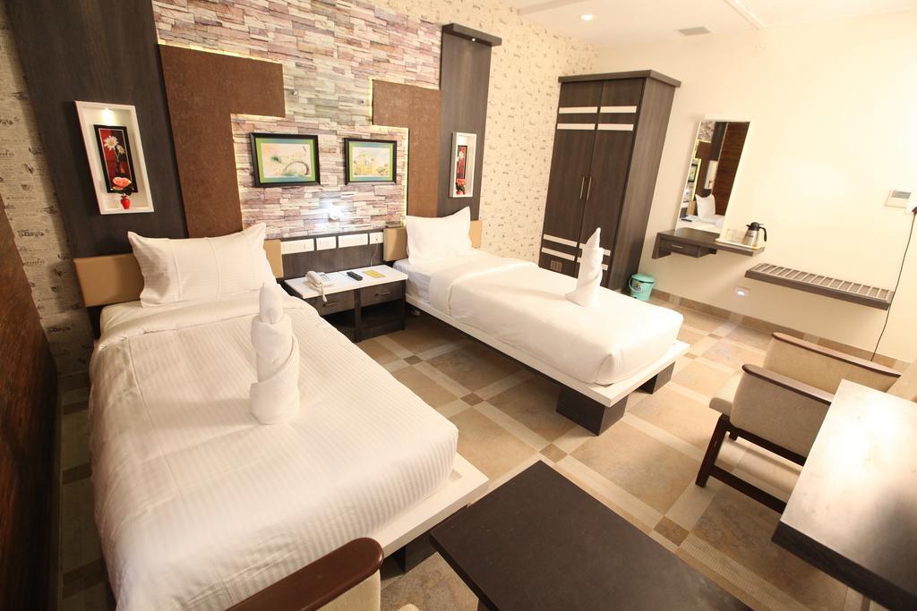 Mmr Gardens Hotel Madurai Buitenkant foto