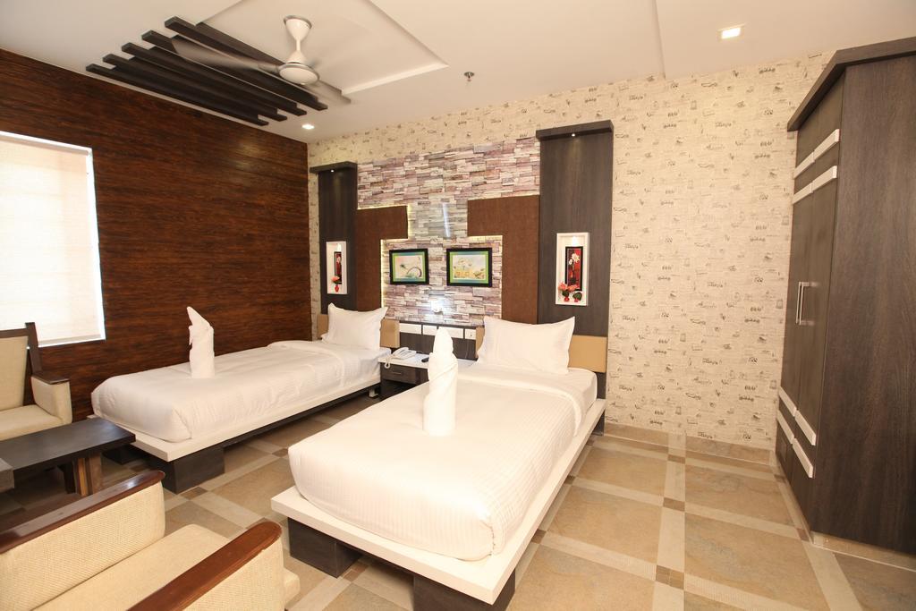 Mmr Gardens Hotel Madurai Buitenkant foto